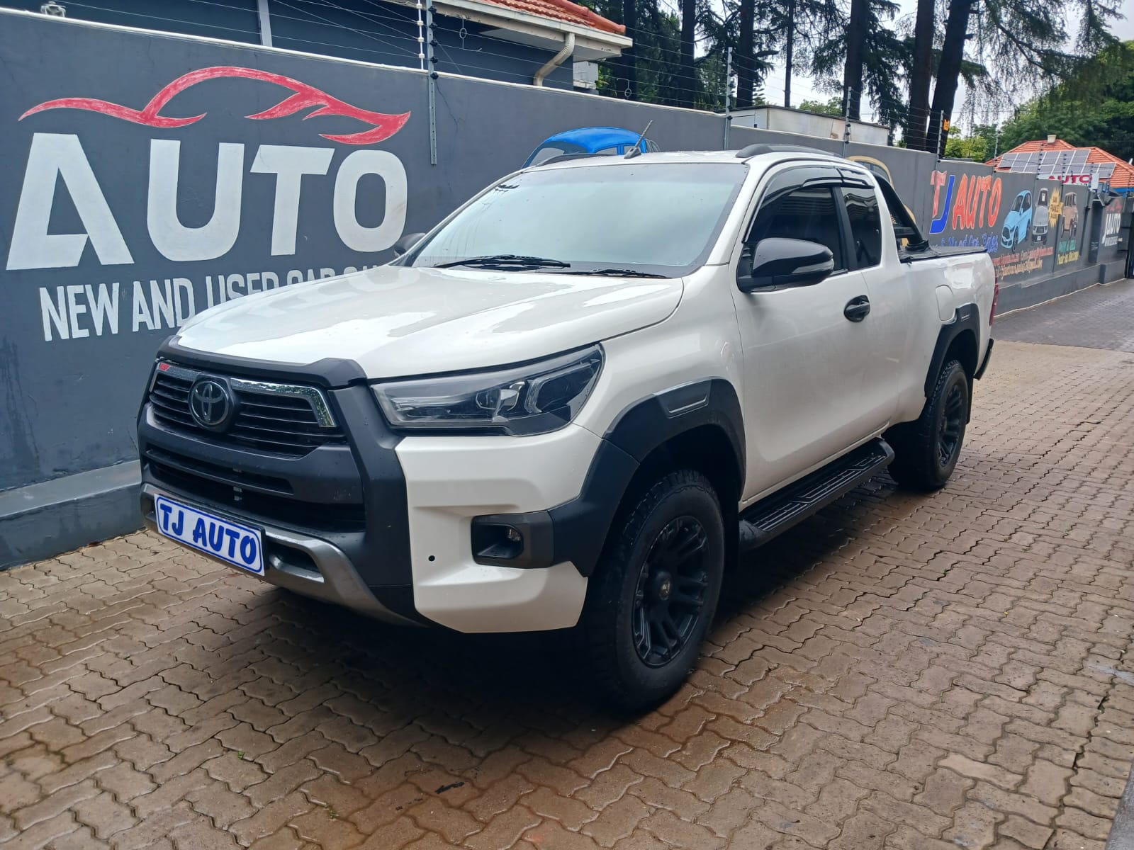 Read more about the article 2020 TOYOTA HILUX 2.4GD-6 XTRA CAB SRX