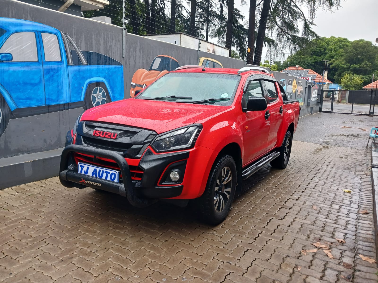 Read more about the article 2018 ISUZU KB 250D-Teq DOUBLE CAB X-RIDER