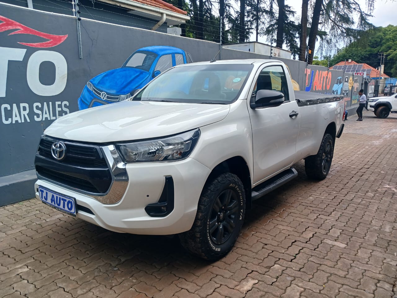 Read more about the article 2023 TOYOTA HILUX 2.4GD-6 4×4 RAIDER