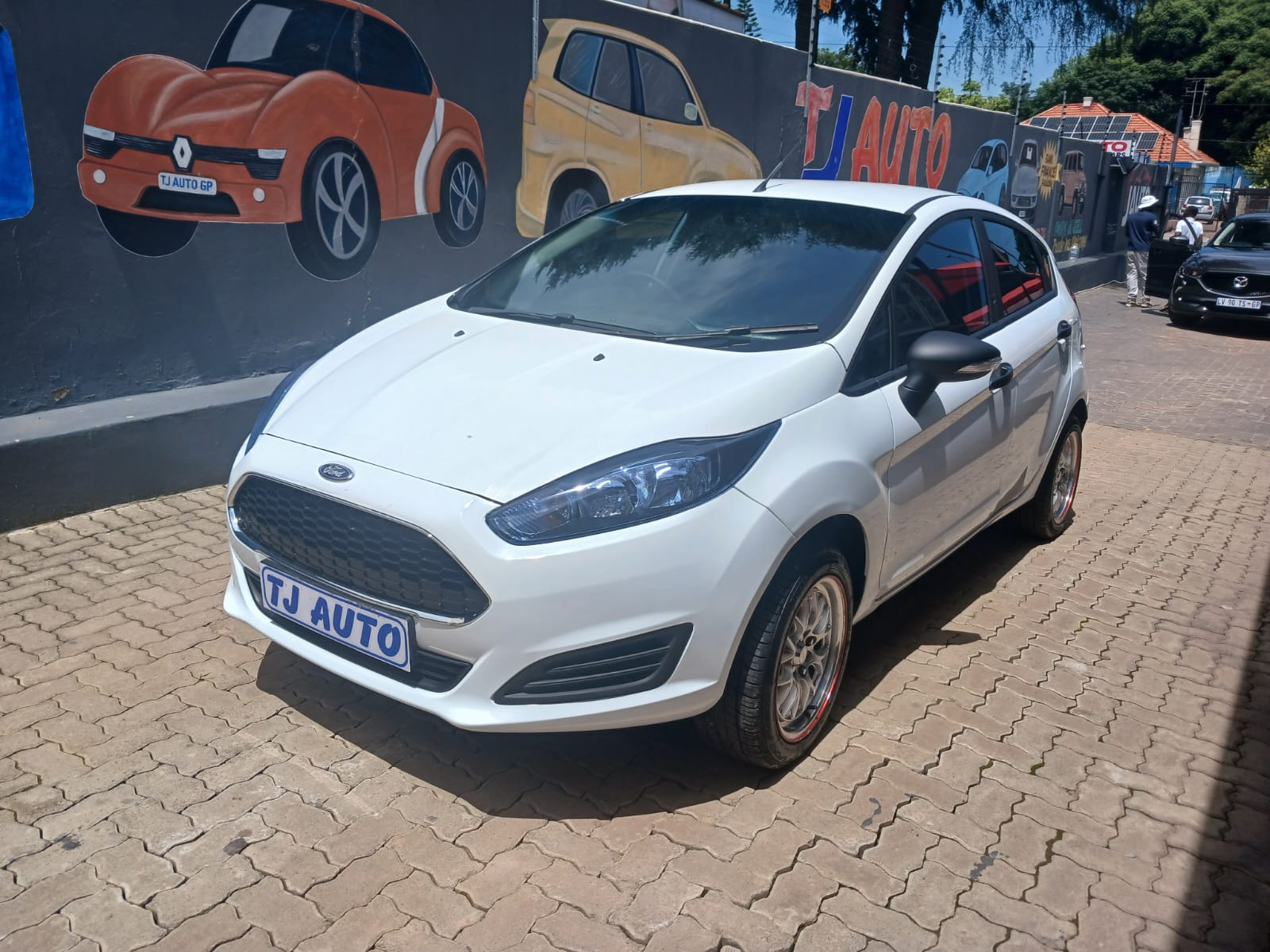 Read more about the article 2015 FORD FIESTA 5-door 1.4 AMBIENTE