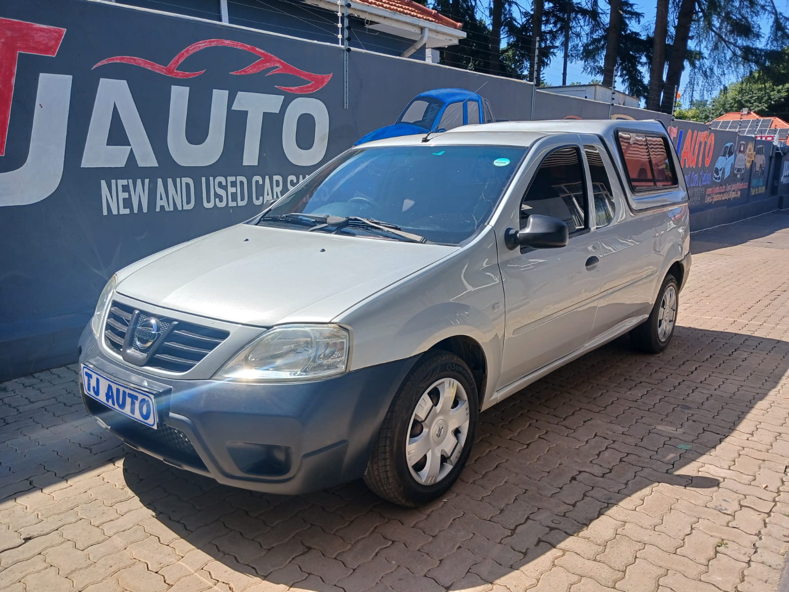 Read more about the article 2015 NISSAN NP200 1.6i (Aircon) SAFETY PACK
