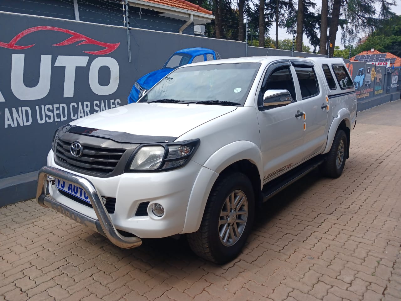 Read more about the article 2015 TOYOTA HILUX 2.5D-4D DOUBLE CAB 4×4 SRX