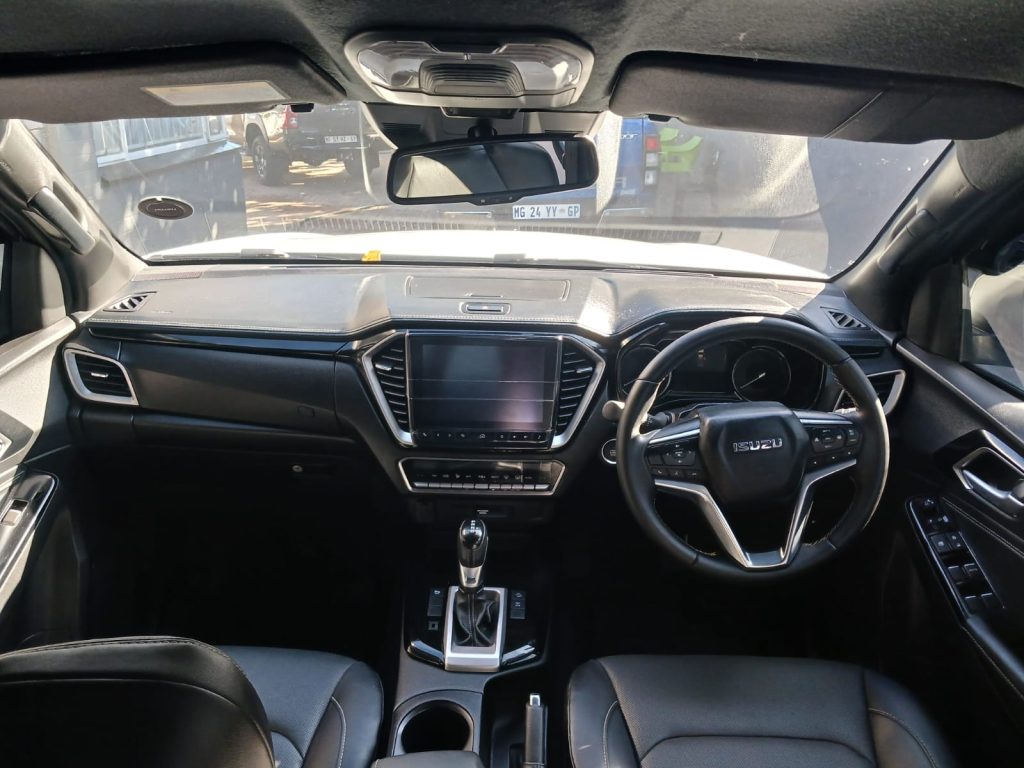 WhatsApp-Image-2025-05-08-at-09.53.32