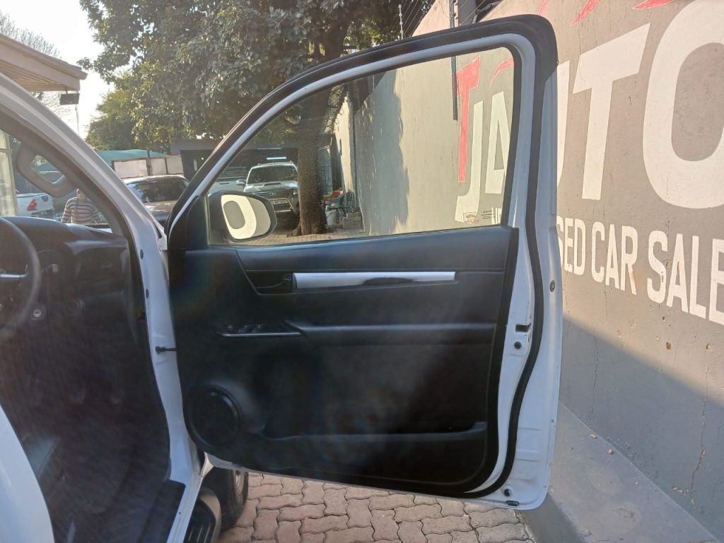 WhatsApp-Image-2025-05-20-at-09.37.54-1