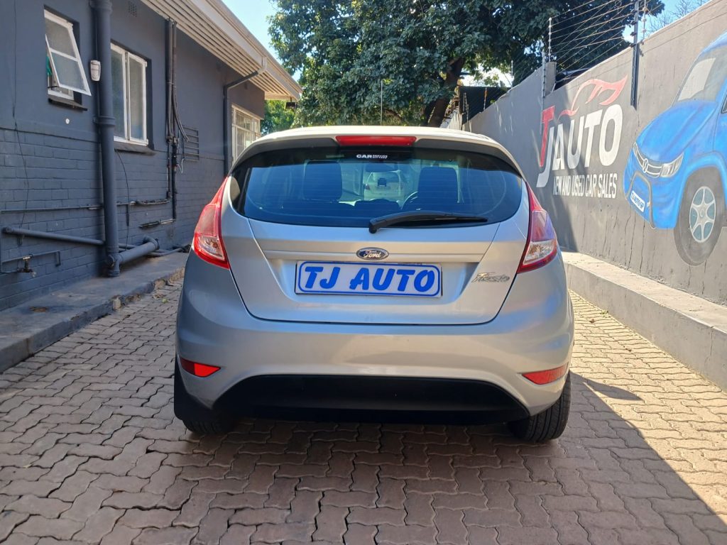 WhatsApp-Image-2025-05-20-at-15.39.46