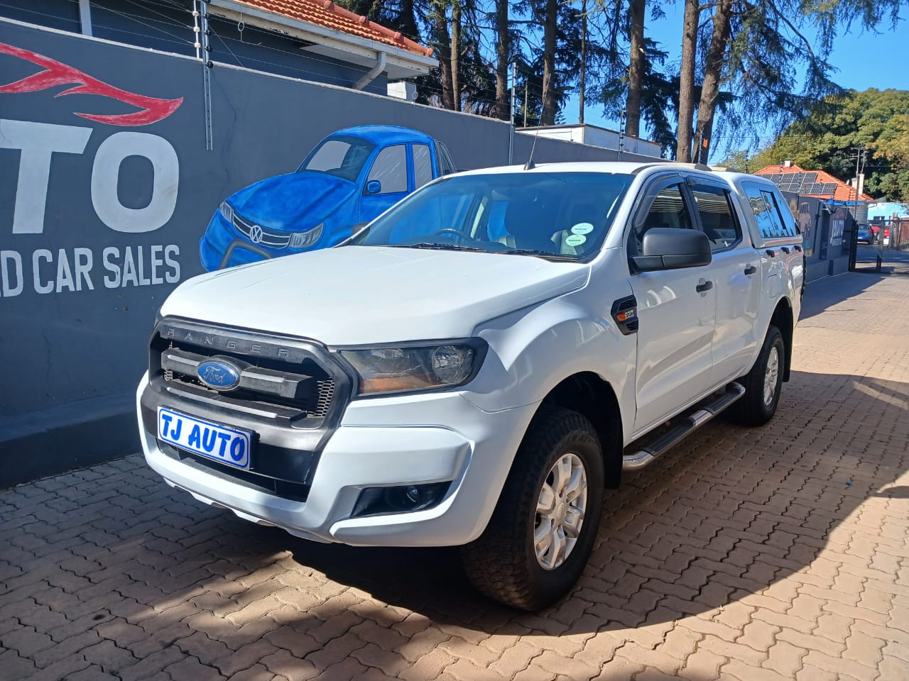 Read more about the article 2015 FORD RANGER 2.2TDCi DOUBLE CAB HI-RIDER XL