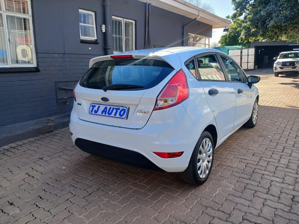 WhatsApp-Image-2025-05-30-at-15.39.01-1