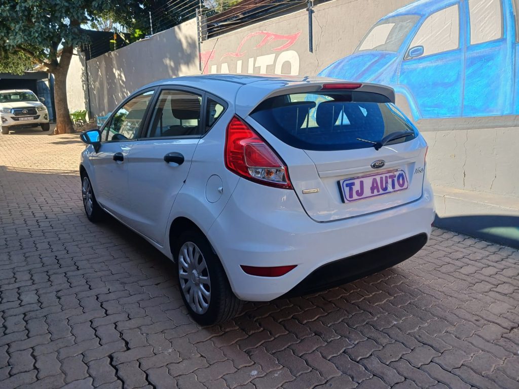 WhatsApp-Image-2025-05-30-at-15.39.01