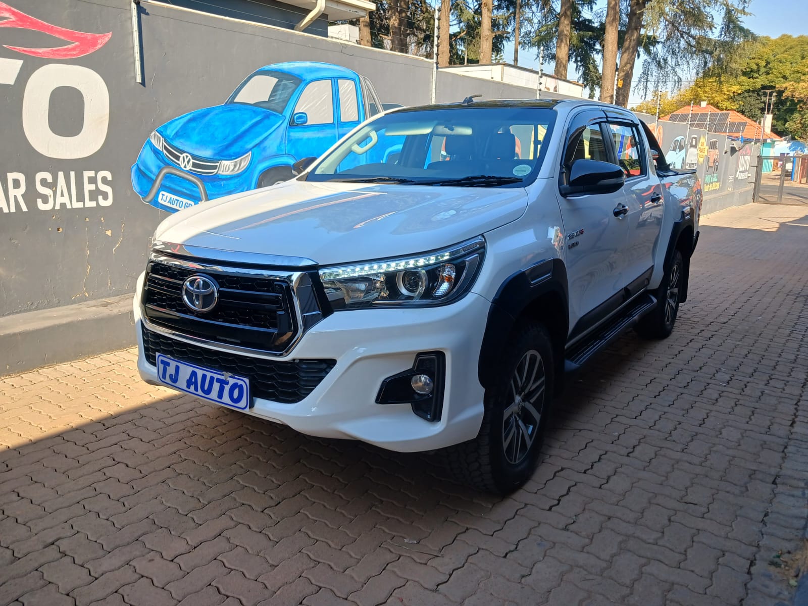 Read more about the article 2018 TOYOTA HILUX 2.8GD-6 DOUBLE CAB 4×4 RAIDER AUTO