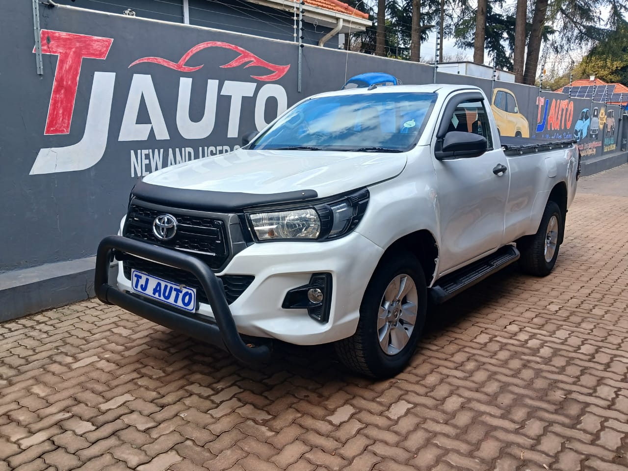 Read more about the article 2017 TOYOTA HILUX 2.4GD-6 SRX