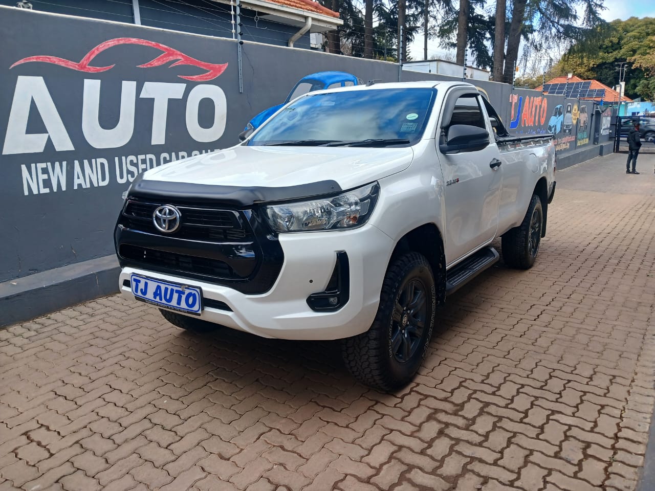 Read more about the article 2023 TOYOTA HILUX 2.4GD-6 4×4 RAIDER AUTO