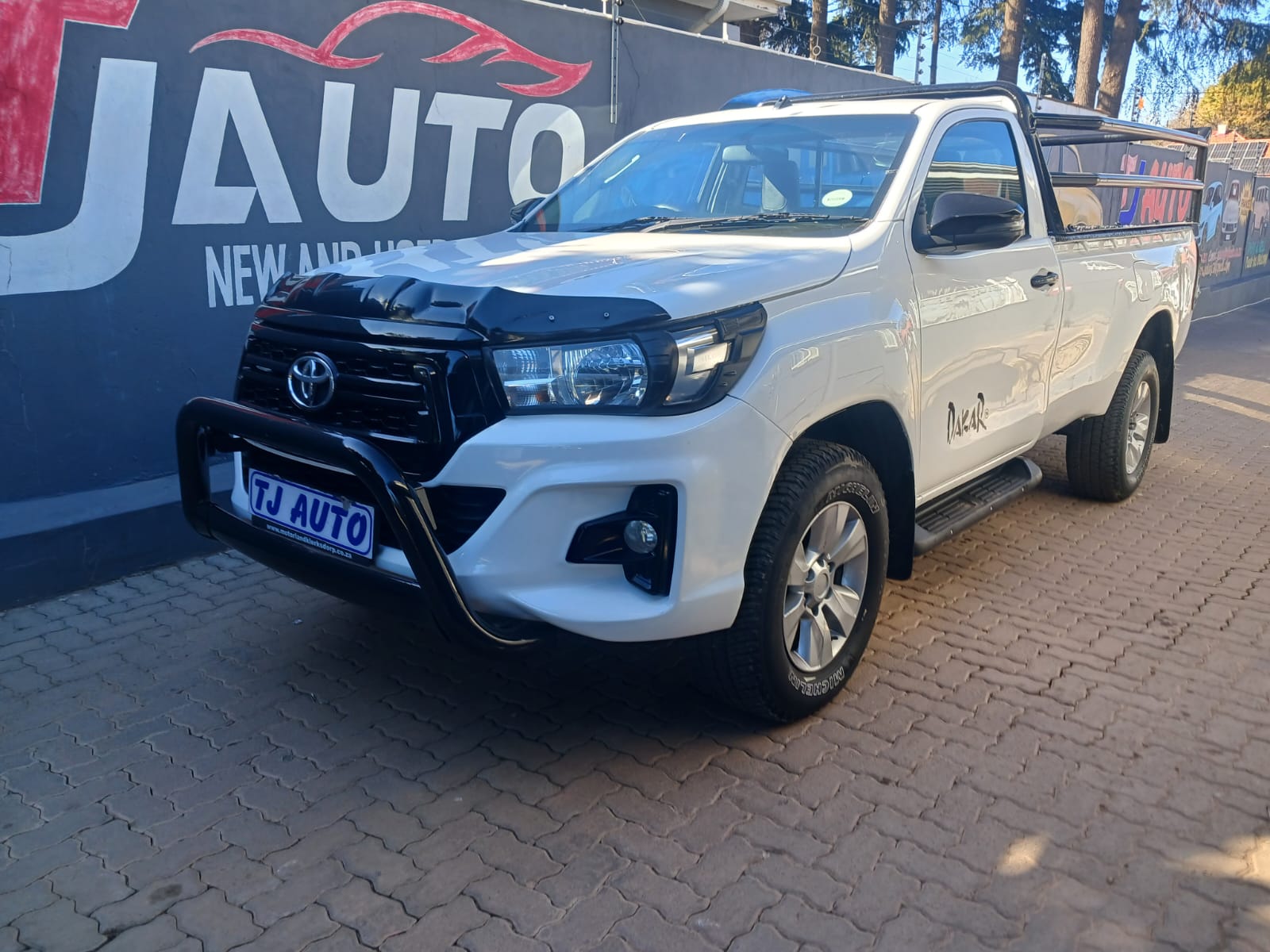 Read more about the article 2017 TOYOTA HILUX 2.4GD-6 SRX