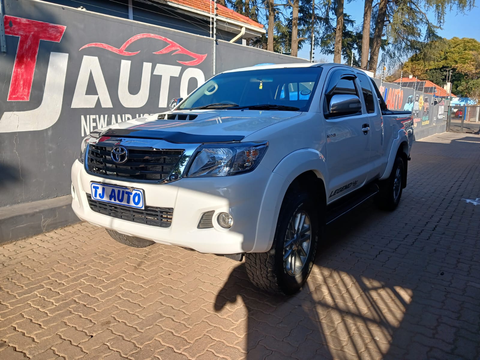 Read more about the article 2015 TOYOTA HILUX 3.0D-4D Xtra CAB RAIDER LEGEND 45