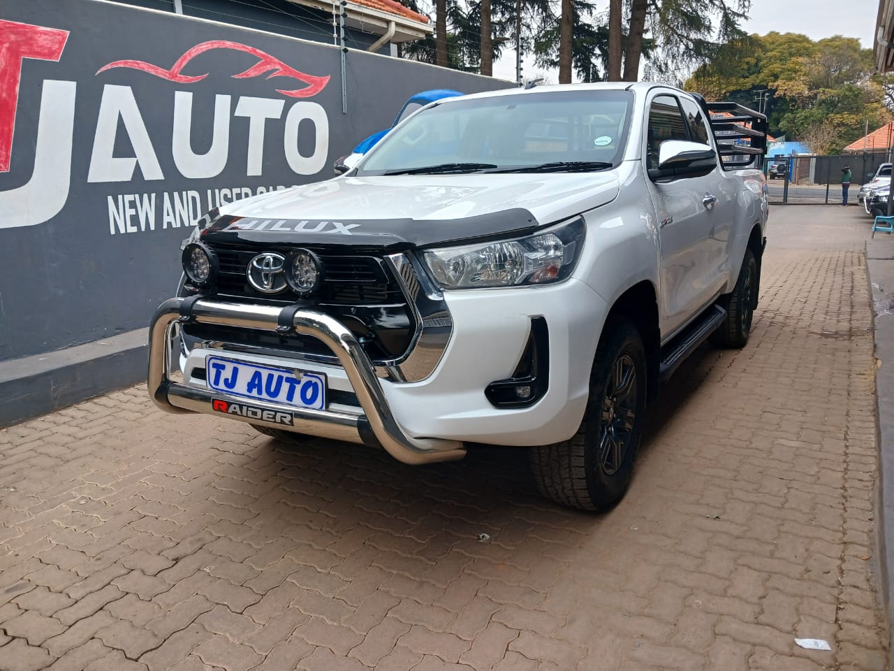 Read more about the article 2018 TOYOTA HILUX 2.8GD-6 Xtra CAB RAIDER