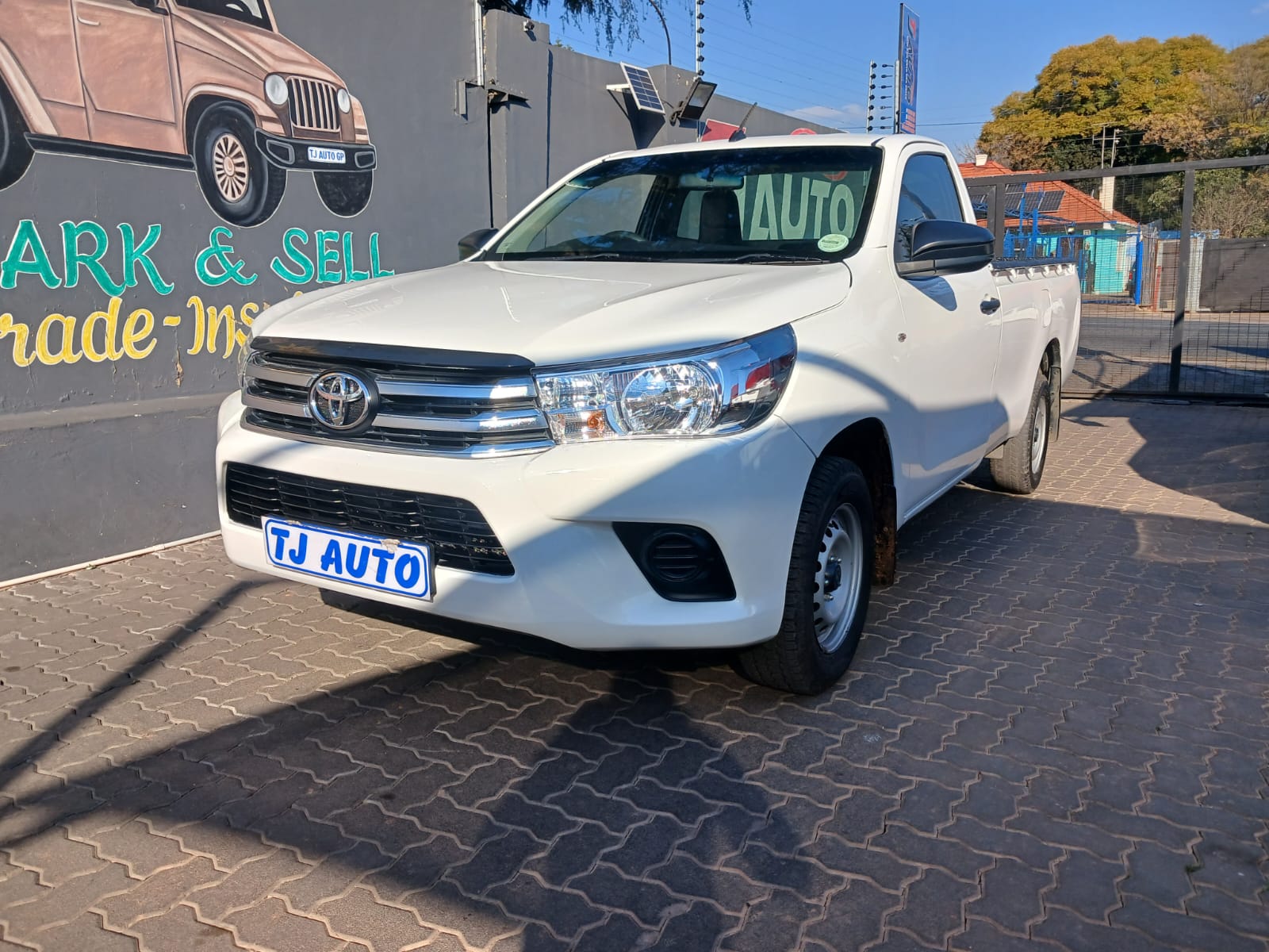 Read more about the article 2020 TOYOTA HILUX 2.0 VVTi