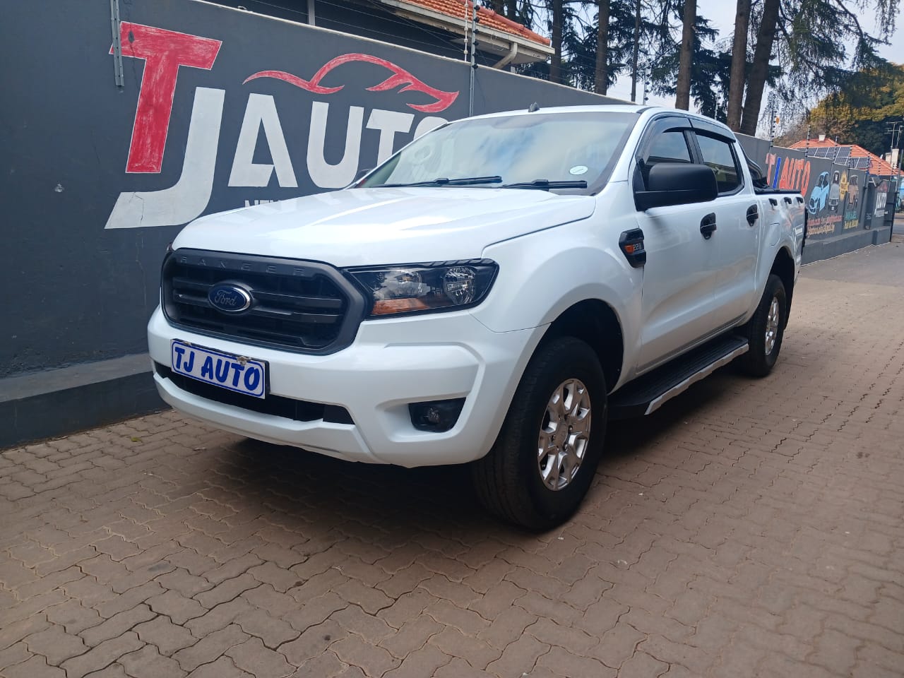 Read more about the article 2016 FORD RANGER 2.2TDCi DOUBLE CAB HI-RIDER XLS