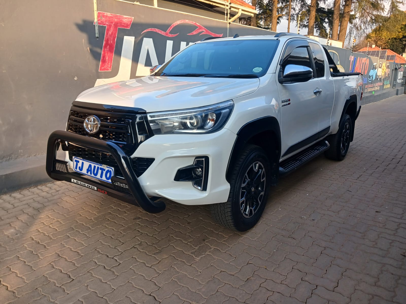 Read more about the article 2019 TOYOTA HILUX 2.8GD-6 Xtra CAB 4×4 LEGEND 50