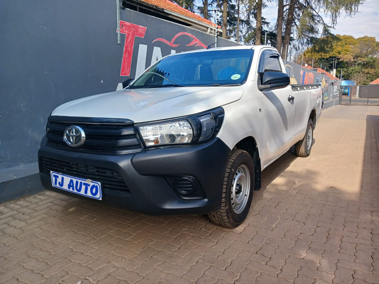 Read more about the article 2022 TOYOTA HILUX 2.4GD (Aircon)