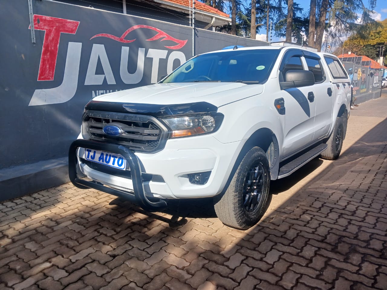 Read more about the article 2017 FORD RANGER 2.2TDCi DOUBLE CAB HI-RIDER XL