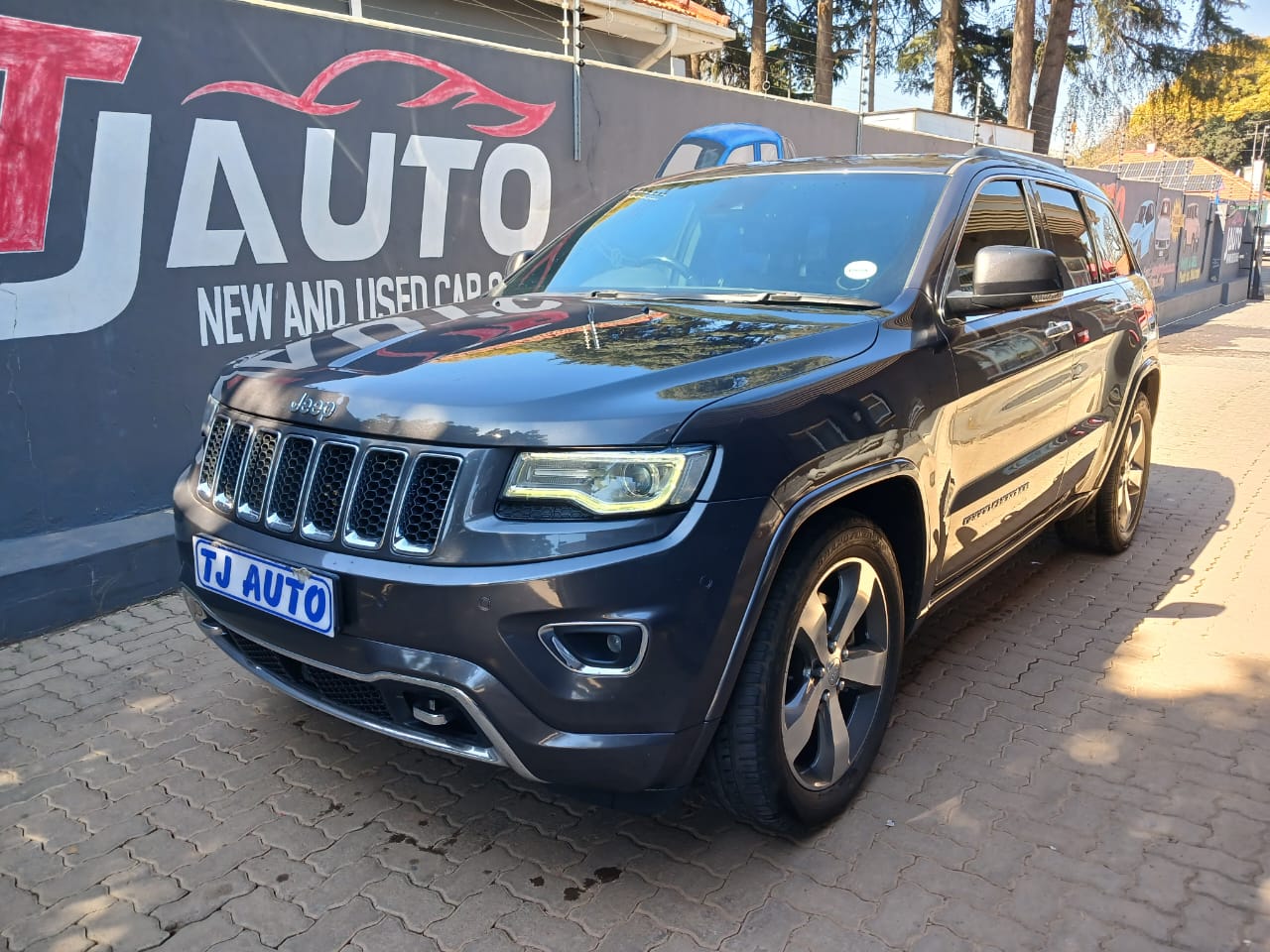 Read more about the article 2016 JEEP GRAND CHEROKEE 3.6L OVERLAND