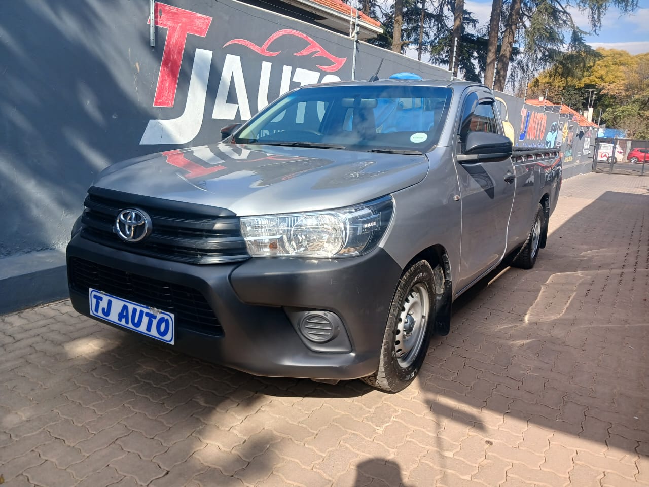 Read more about the article 2019 TOYOTA HILUX 2.4GD (Aircon)