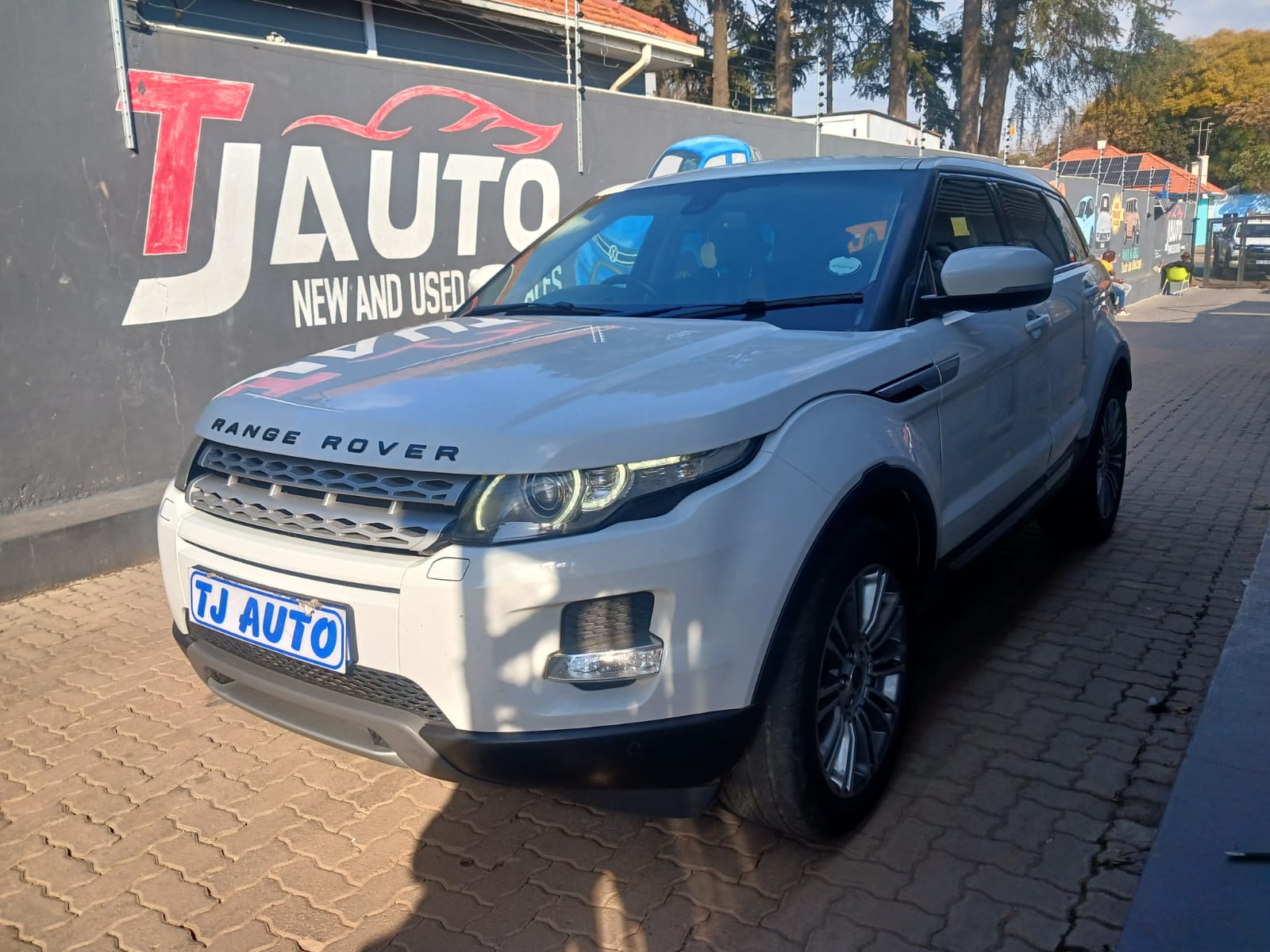 Read more about the article 2013 LAND ROVER RANGE ROVER EVOQUE SD4 DYNAMIC