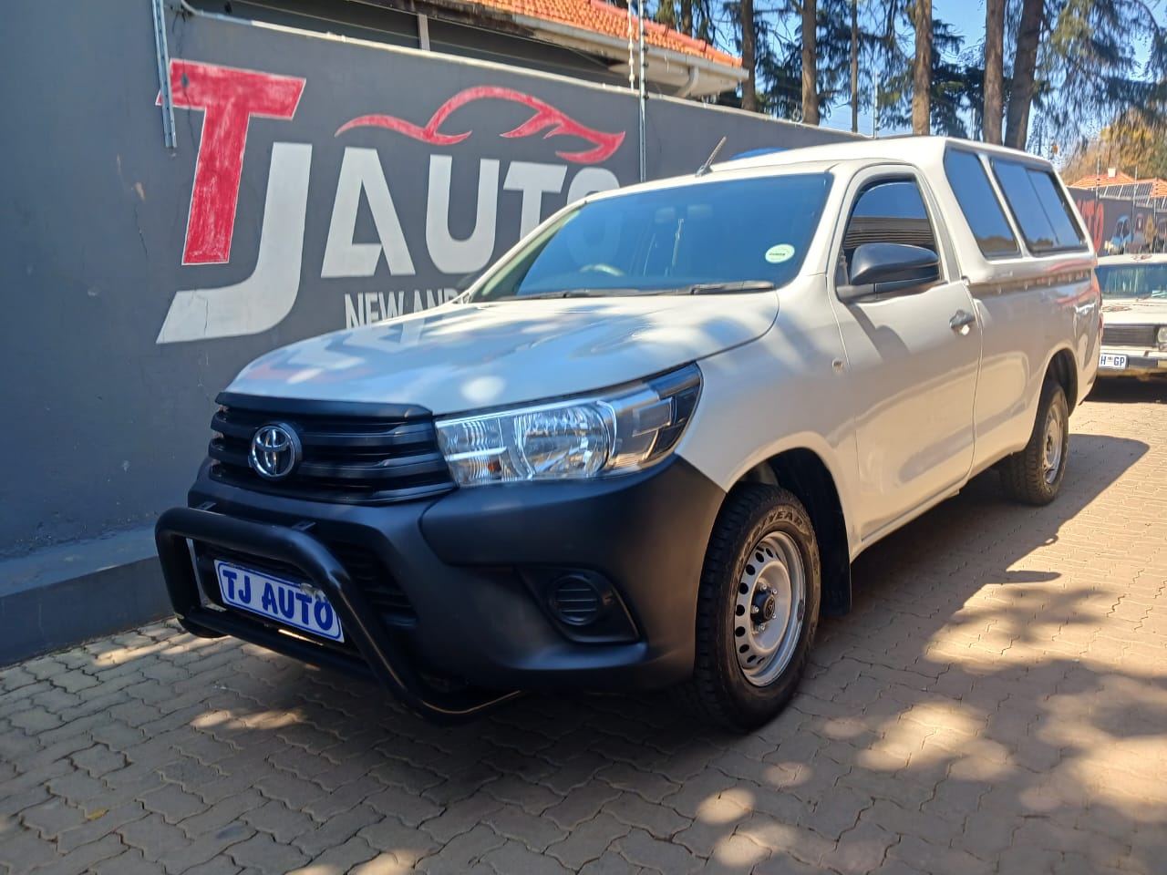 Read more about the article 2021 TOYOTA HILUX 2.4GD (Aircon)