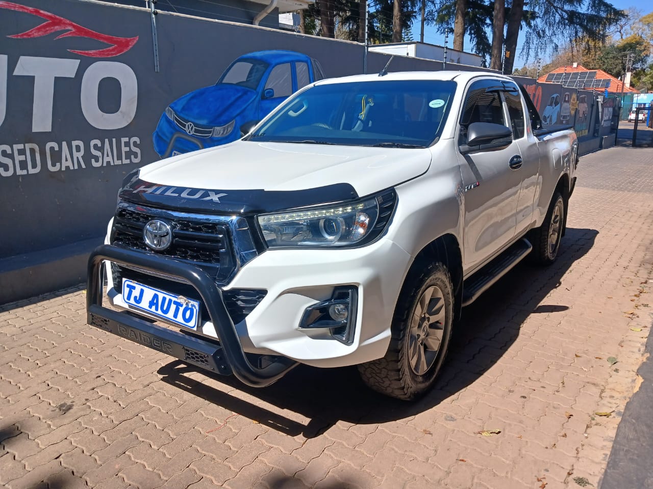 Read more about the article 2018 TOYOTA HILUX 2.4GD-6 Xtra CAB SRX