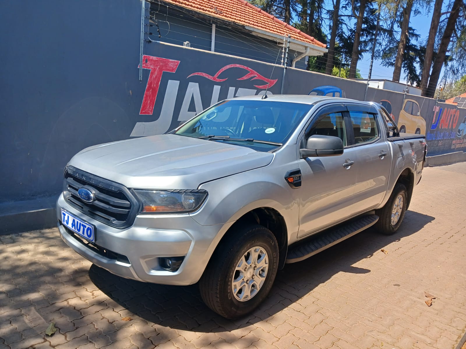 Read more about the article 2019 FORD RANGER 2.2TDCi DOUBLE CAB HI-RIDER XL