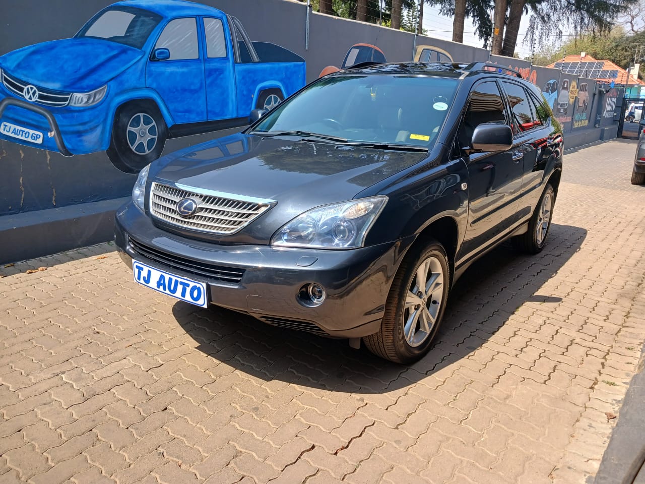 Read more about the article 2009 LEXUS RX 400h XE