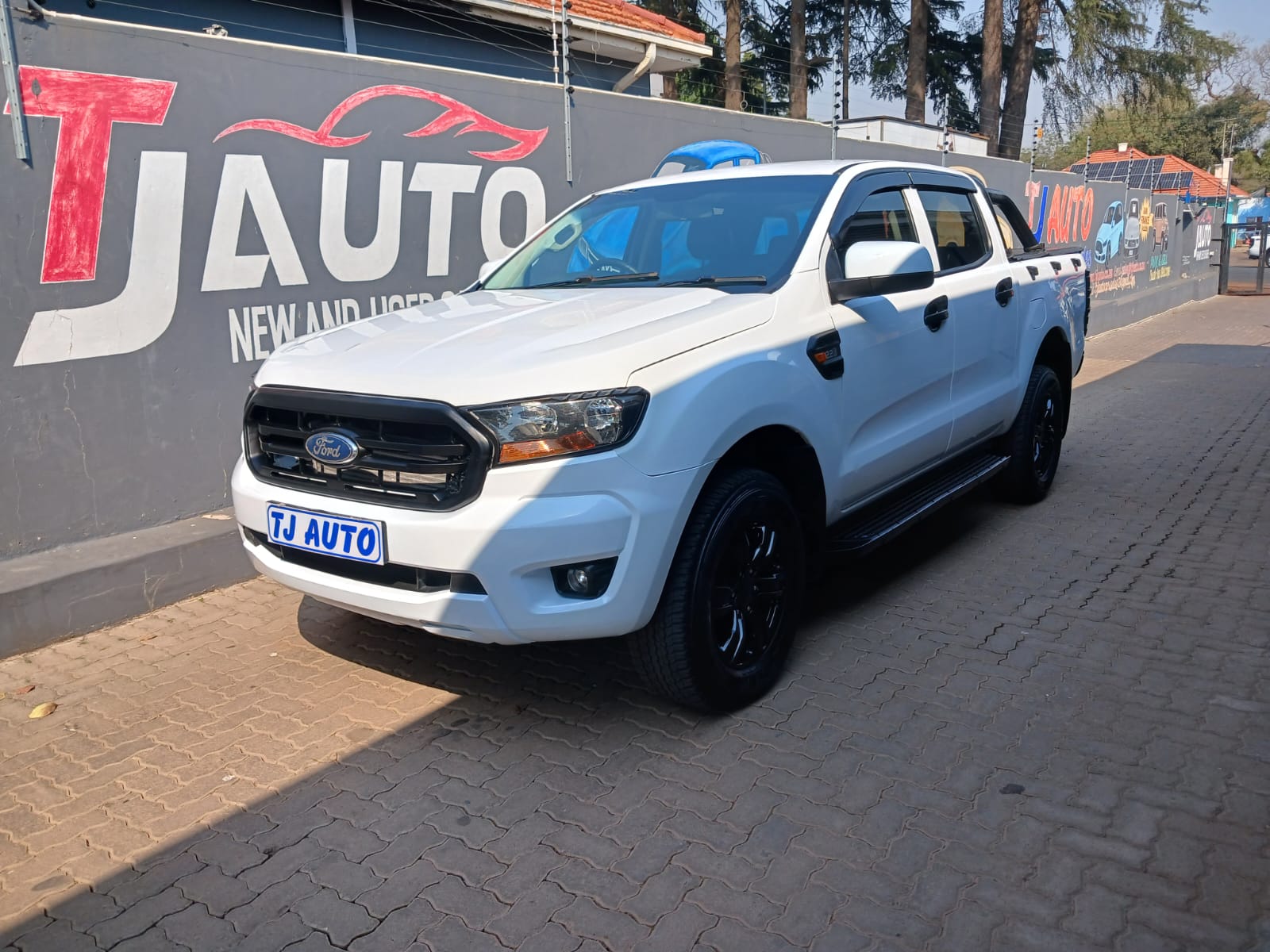 Read more about the article 2021 FORD RANGER 2.2TDCi DOUBLE CAB HI-RIDER XL