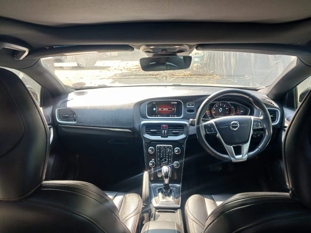 WhatsApp-Image-2025-09-12-at-13.49.44