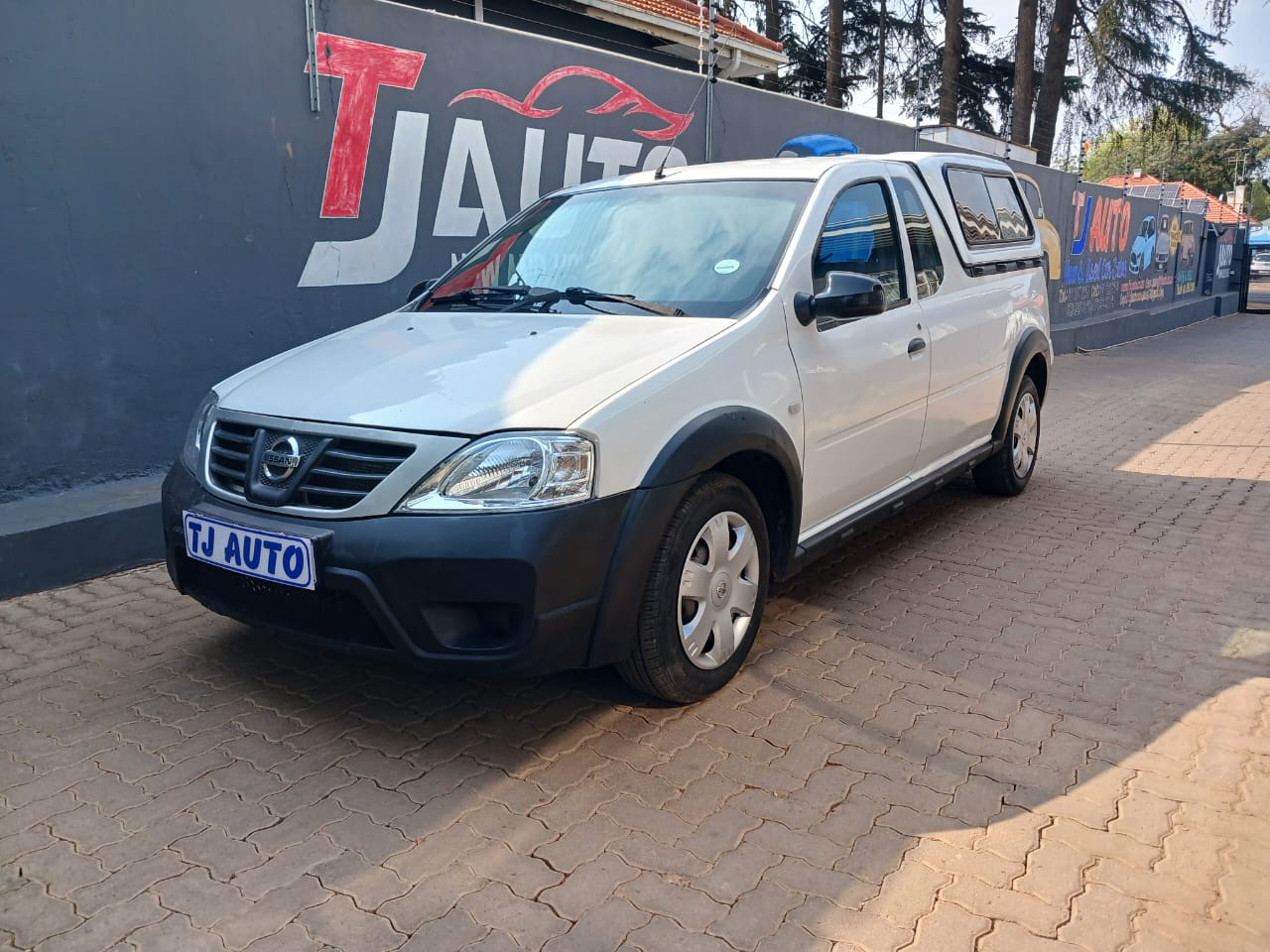 Read more about the article 2014 NISSAN NP200 1.6i (aircon)