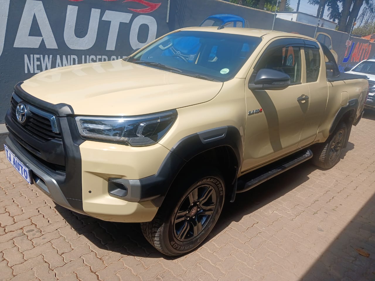 Read more about the article 2024 TOYOTA HILUX 2.4GD-6 Xtra CAB RAIDER