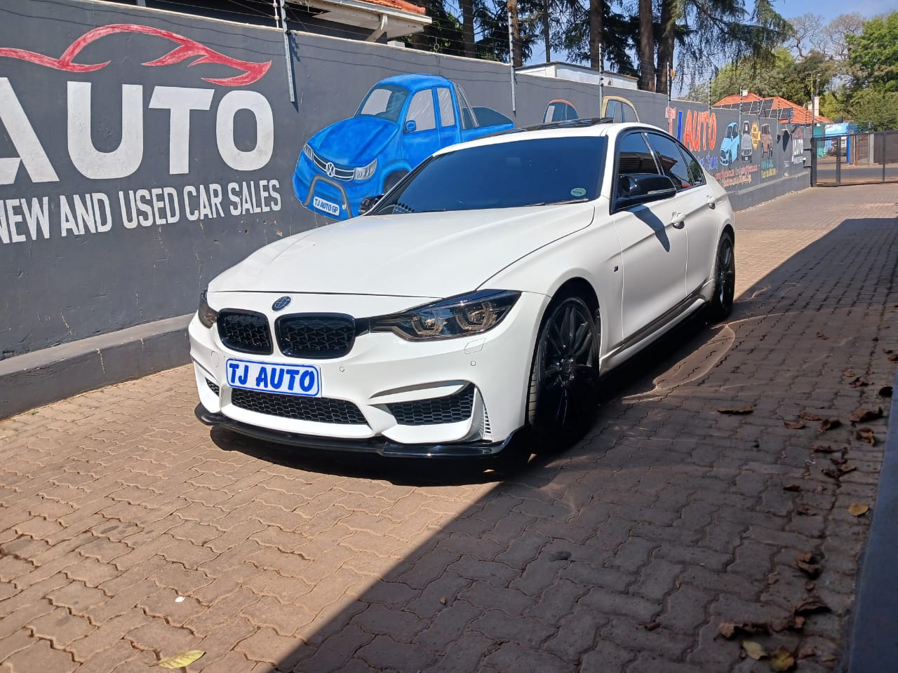 Read more about the article 2017 BMW 3 SERIES 320d M SPORT AUTO