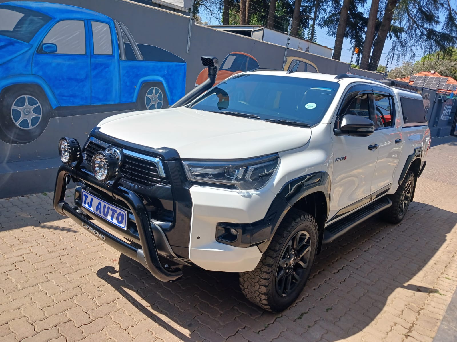 Read more about the article 2021 TOYOTA HILUX 2.8GD-6 DOUBLE CAB LEGEND AUTO
