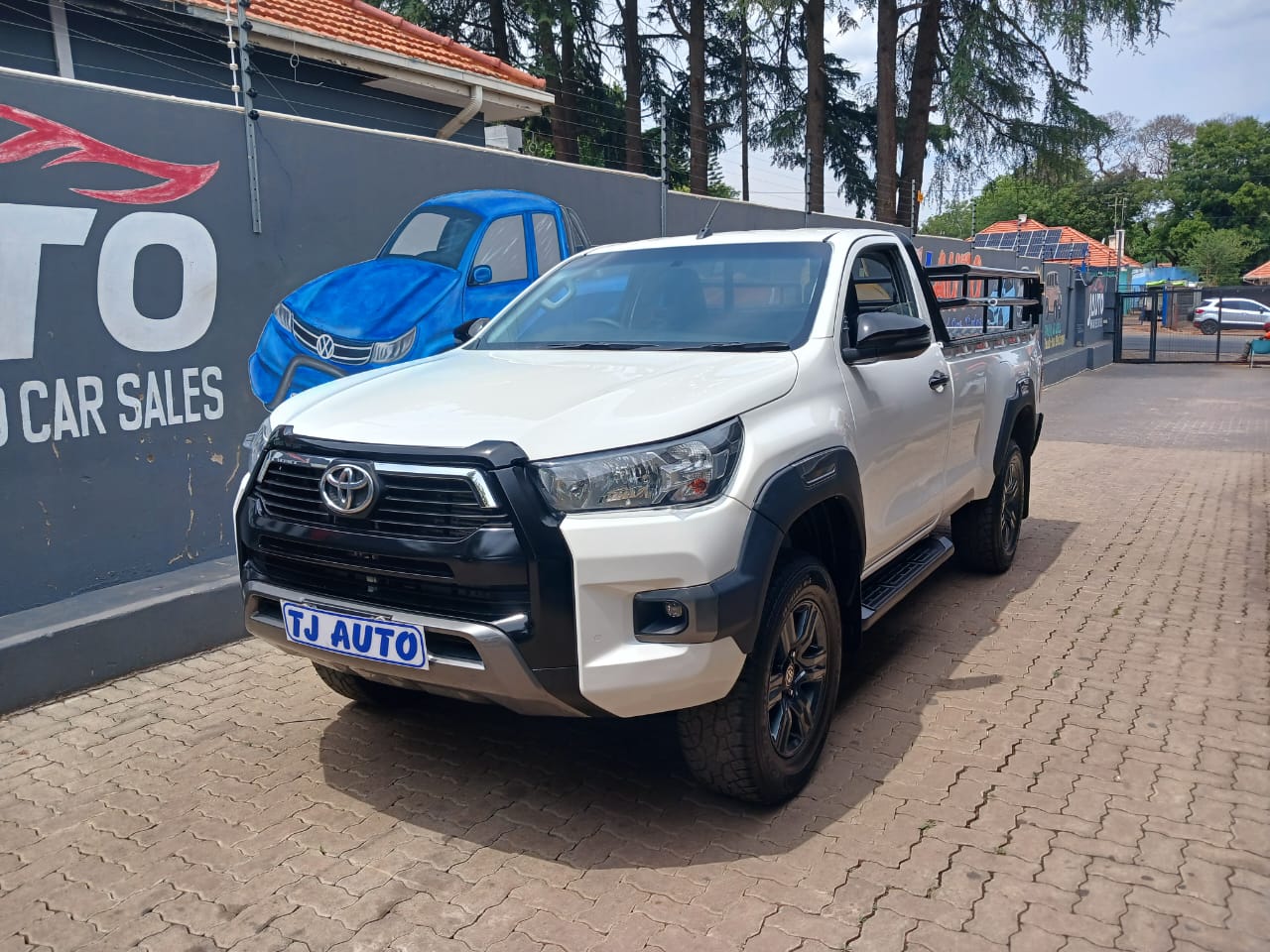Read more about the article 2025 TOYOTA HILUX 2.4GD-6 SINGLE CAB 4×4 RAIDER MANUAL