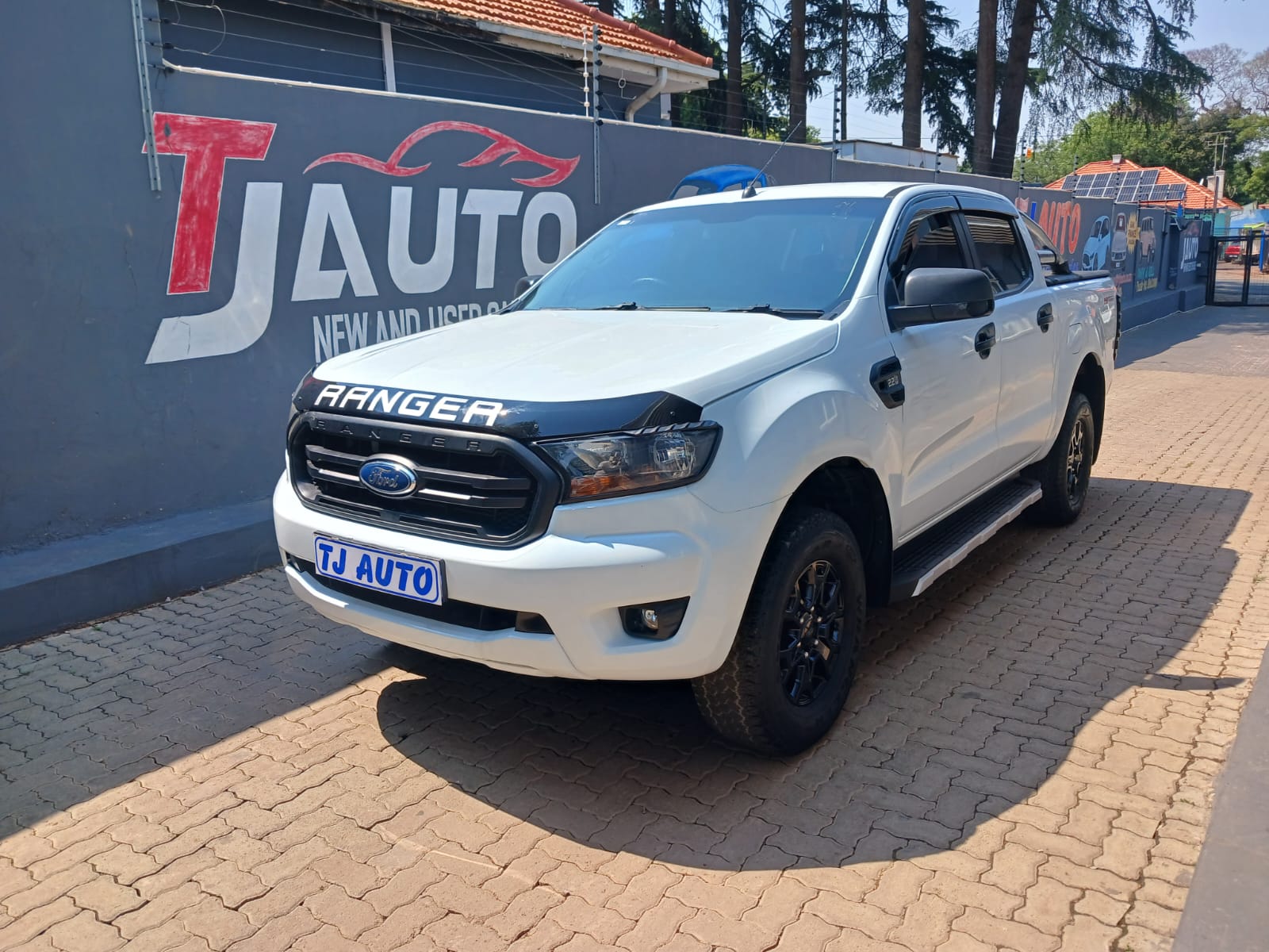 Read more about the article 2016 FORD RANGER 2.2TDCi DOUBLE CAB HI-RIDER XL
