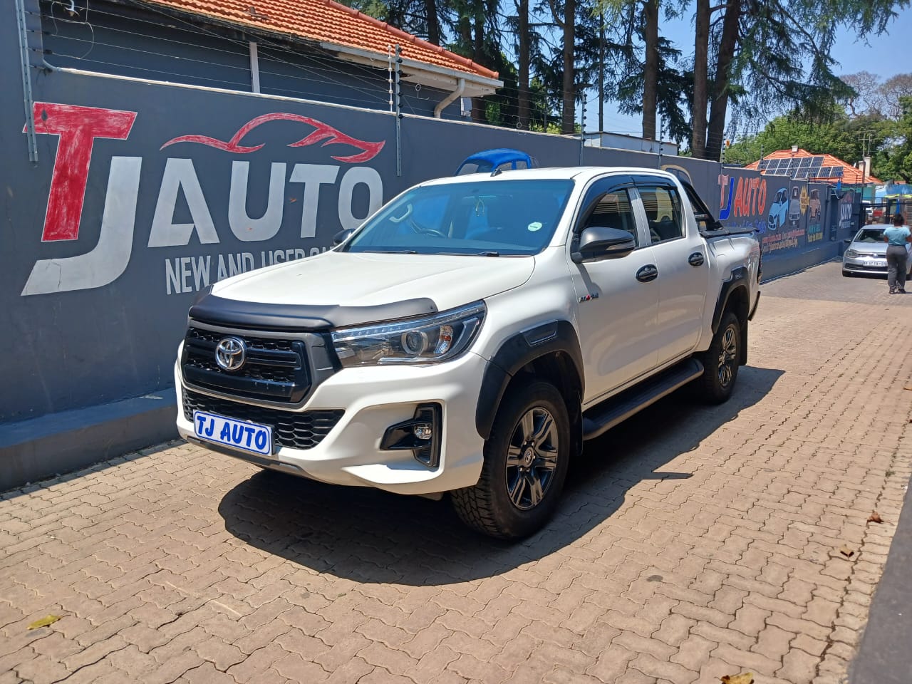 Read more about the article 2020 TOYOTA HILUX 2.4GD-6 DOUBLE CAB SRX