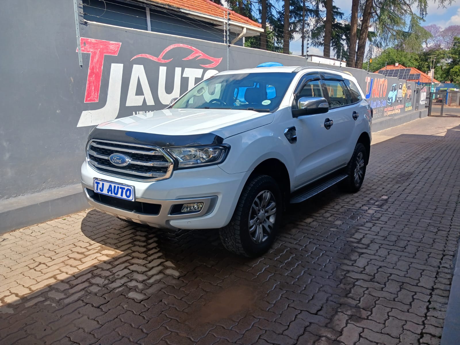 Read more about the article 2018 FORD EVEREST 2.2TDCi XLT AUTO