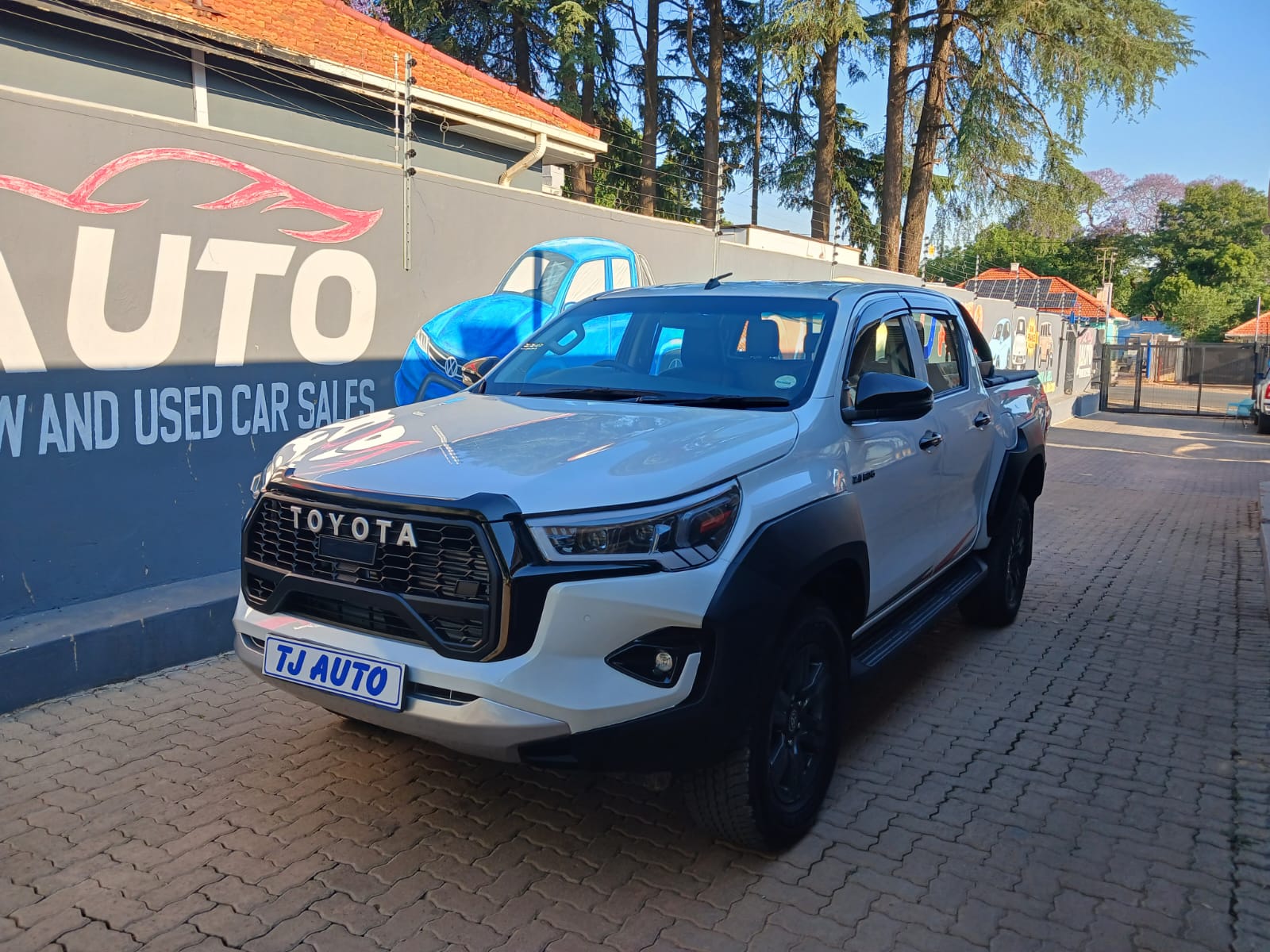 Read more about the article 2024 TOYOTA HILUX 2.4GD-6 DOUBLE CAB RAIDER AUTO