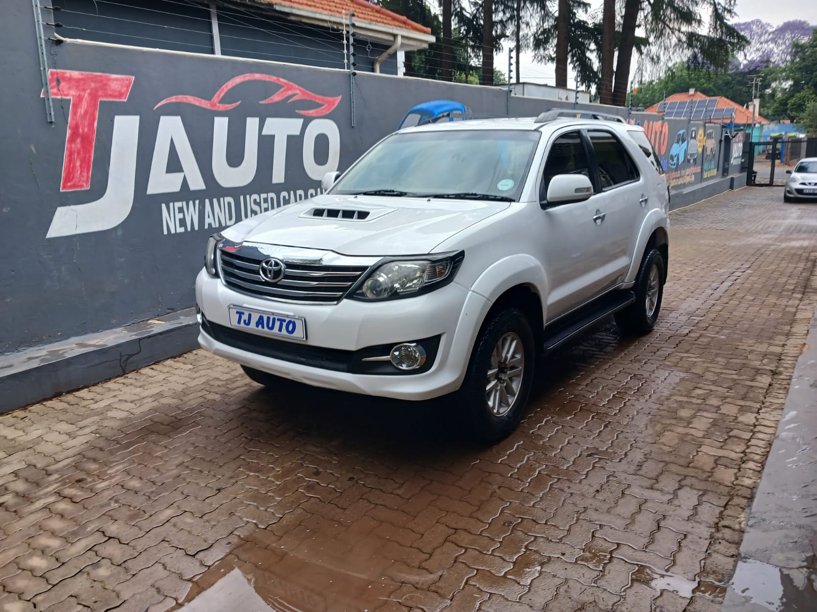 Read more about the article 2011 TOYOTA FORTUNER 3.0D-4D 4×4