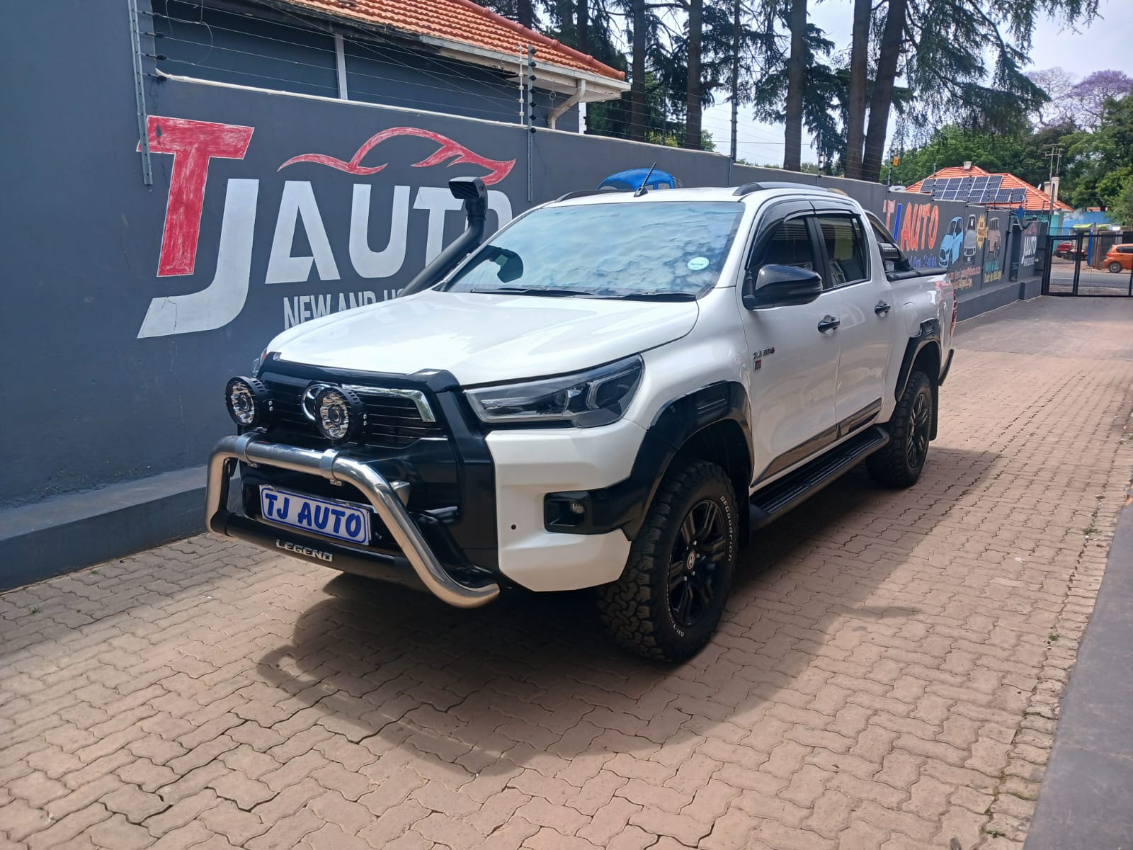 Read more about the article 2022 TOYOTA HILUX 2.4GD-6 DOUBLE CAB 4×4 RAIDER