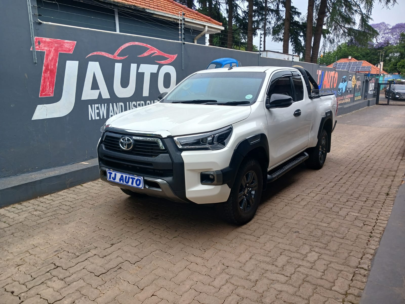 Read more about the article 2023 TOYOTA HILUX 2.4GD-6 Xtra CAB RAIDER