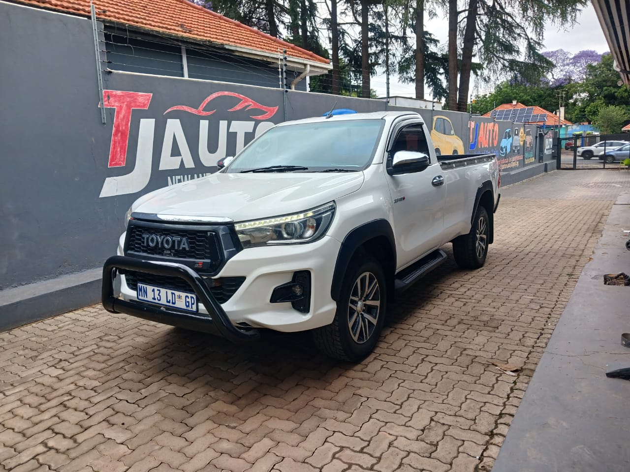 Read more about the article 2018 TOYOTA HILUX 2.8GD-6 RAIDER AUTO