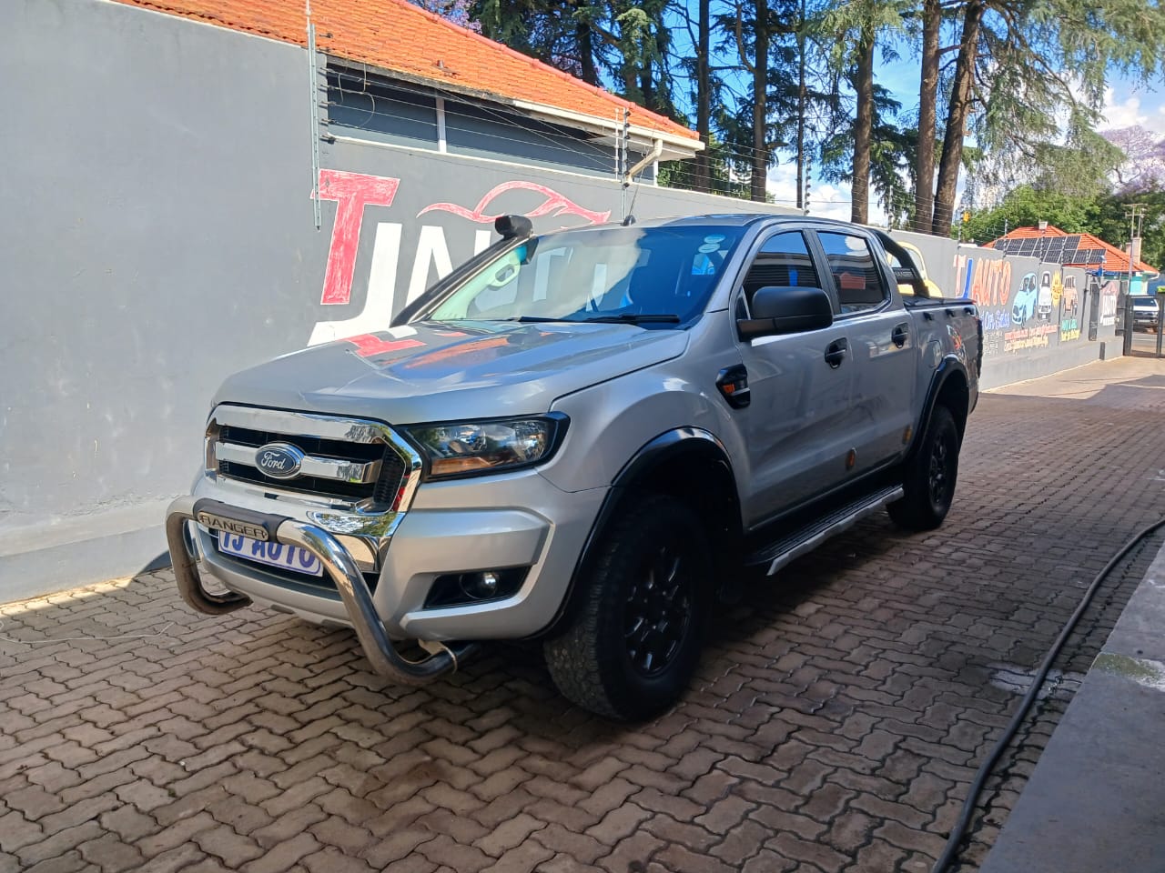 Read more about the article 2017 FORD RANGER 2.2TDCi DOUBLE CAB HI-RIDER XL