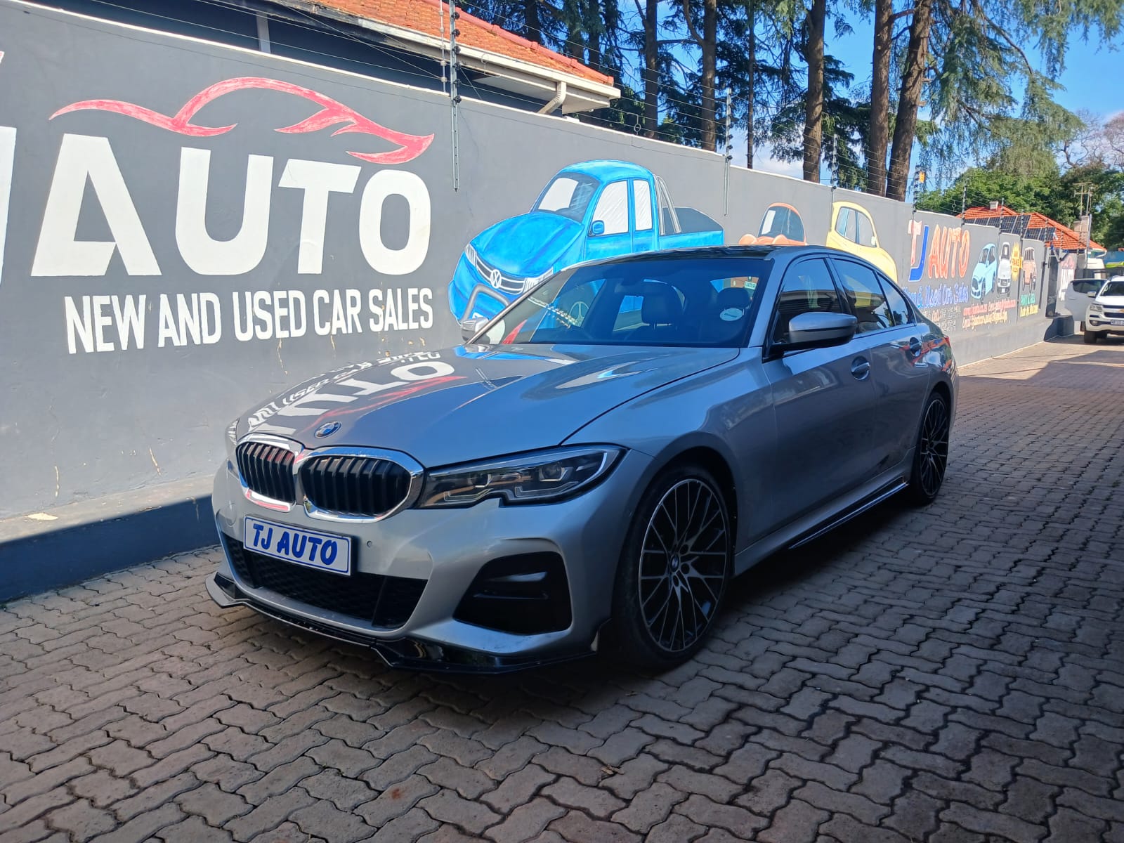 Read more about the article 2021 BMW 3 SERIES 330i M SPORT