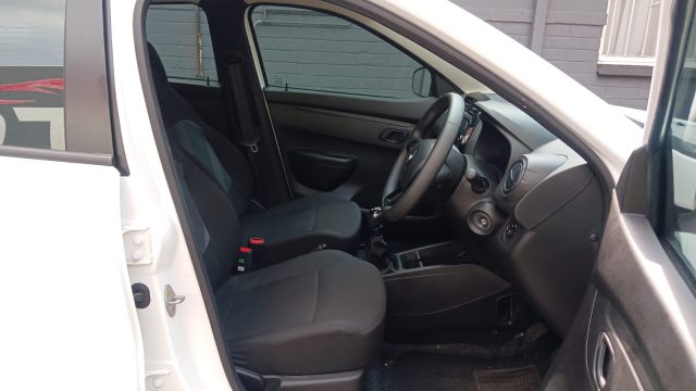 f0ddf954-74f2-4f63-9b8b-6a308041284f