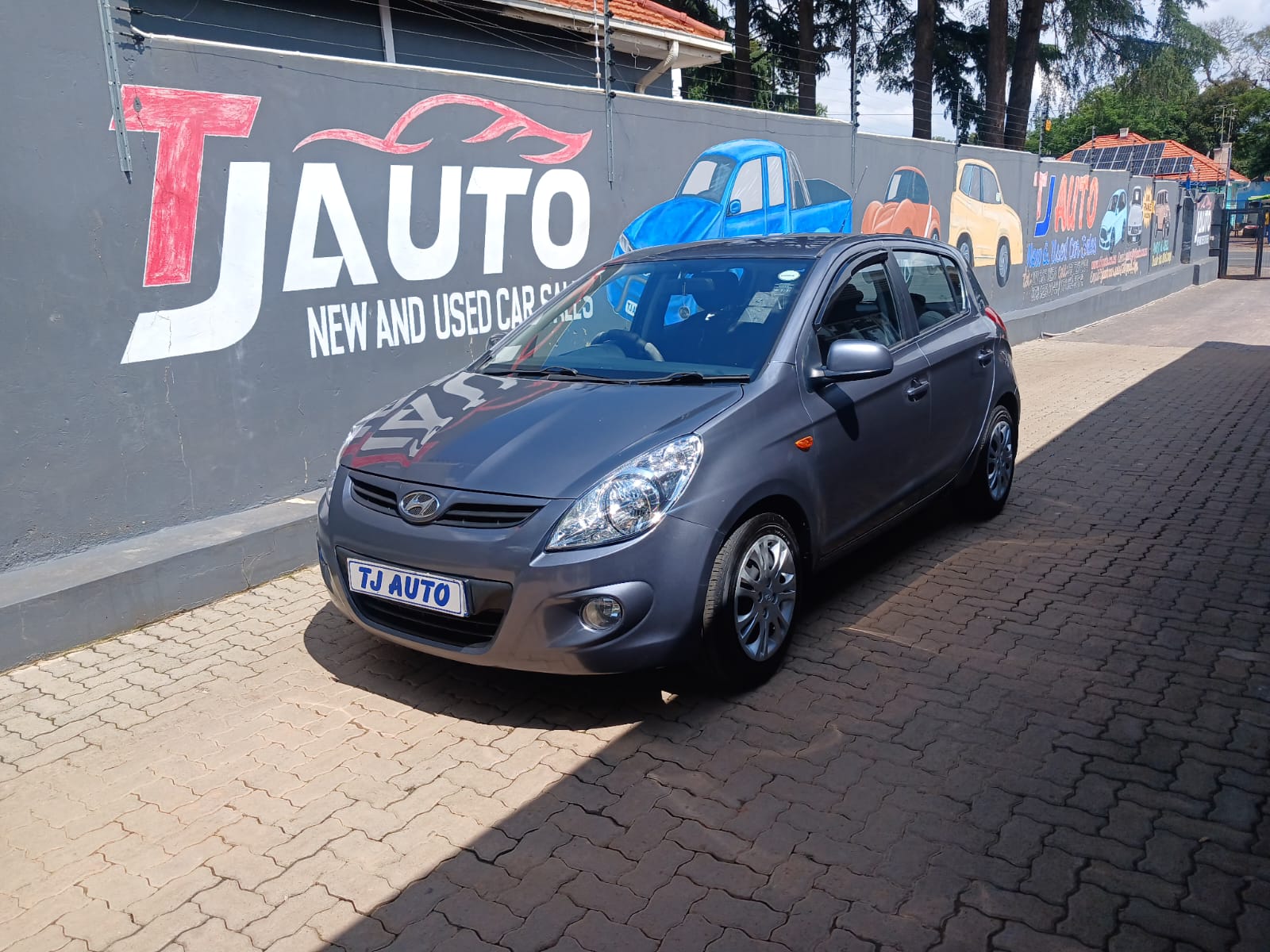 Read more about the article 2012 HYUNDAI i20 1.4 FLUID AUTO