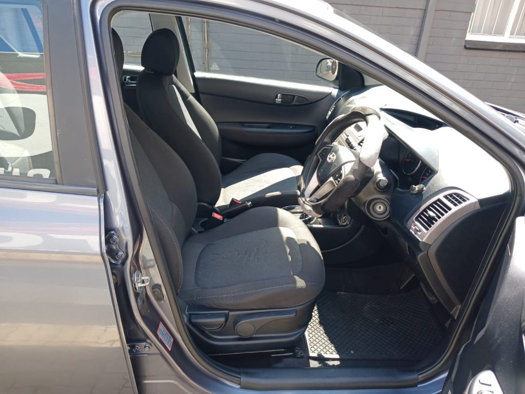 WhatsApp-Image-2025-12-01-at-14.33.49